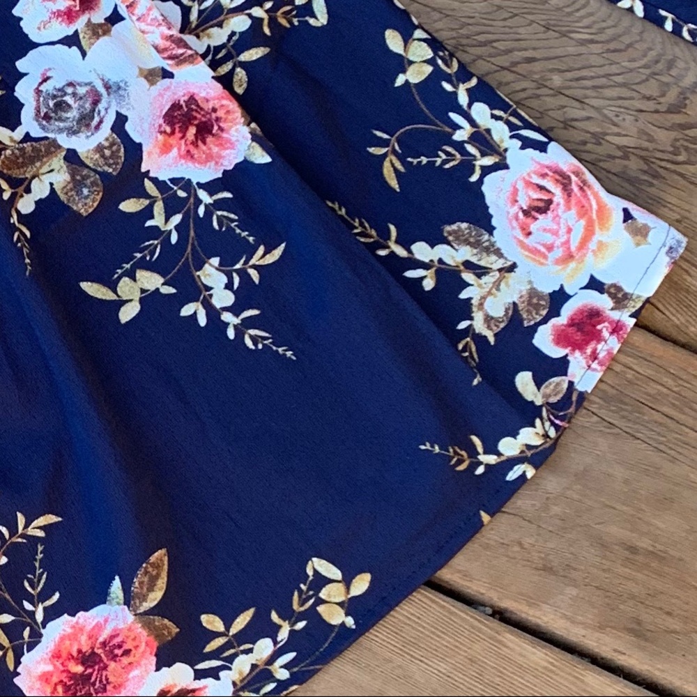 Floral ♡ Off the Shoulder Top - Picture 3 of 8